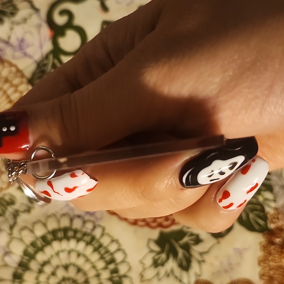 Terror In Miniature Chucky Keychain - Picture 3 of 4